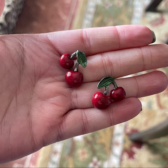 Enamel Cherries and Leaves Necklace Set - Picture 7 of 13